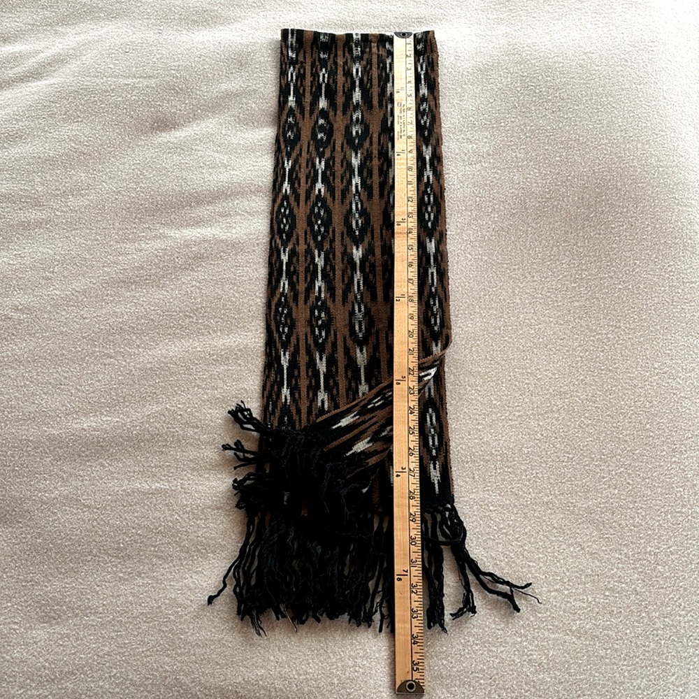 Handwoven Wool Scarf - Picture 3 of 5